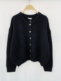 Elegant zwart vest met knopen – Luxe en stijlvol voor elke gelegenheid.