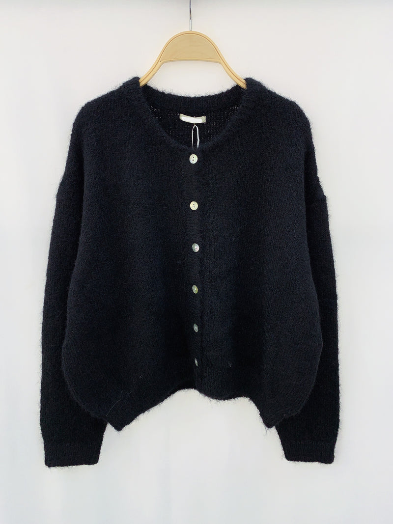 Elegant zwart vest met knopen – Luxe en stijlvol voor elke gelegenheid.