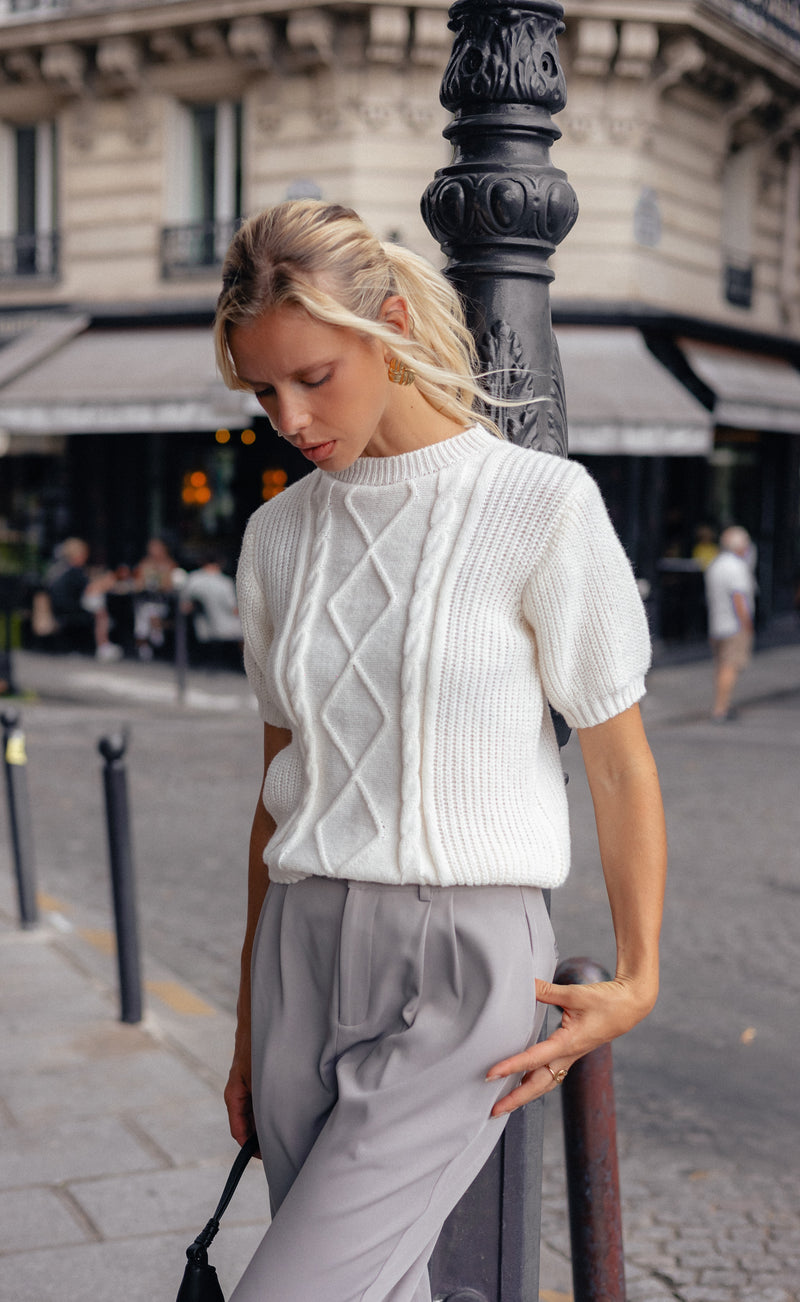 Comfortabele gebreide top in wit, ideaal voor casual zomerlooks (uni size).